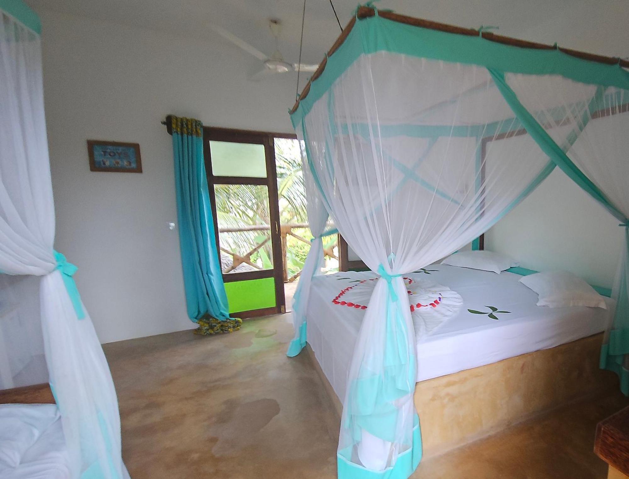 Bed and Breakfast Kiganja Матемве Экстерьер фото