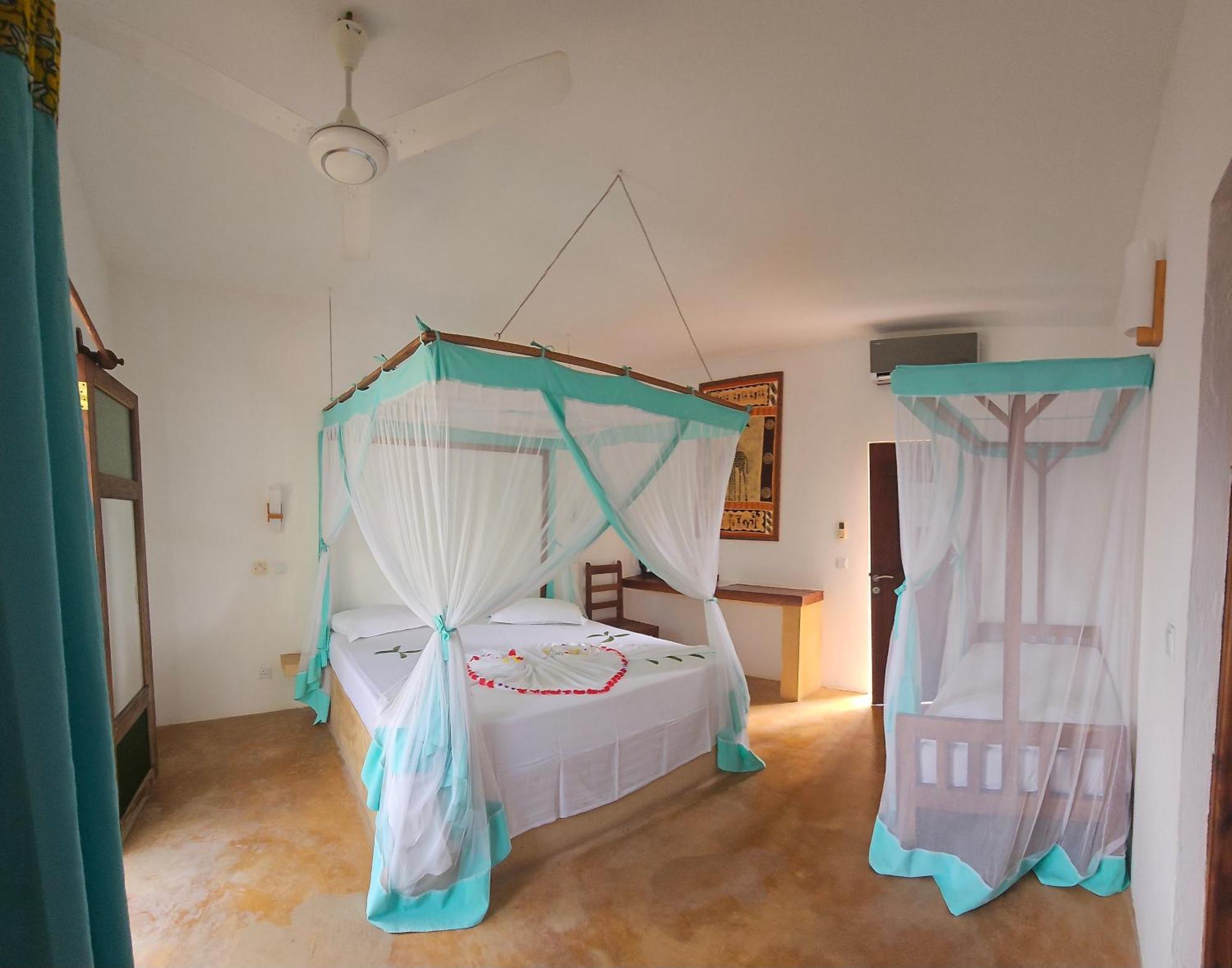 Bed and Breakfast Kiganja Матемве Экстерьер фото