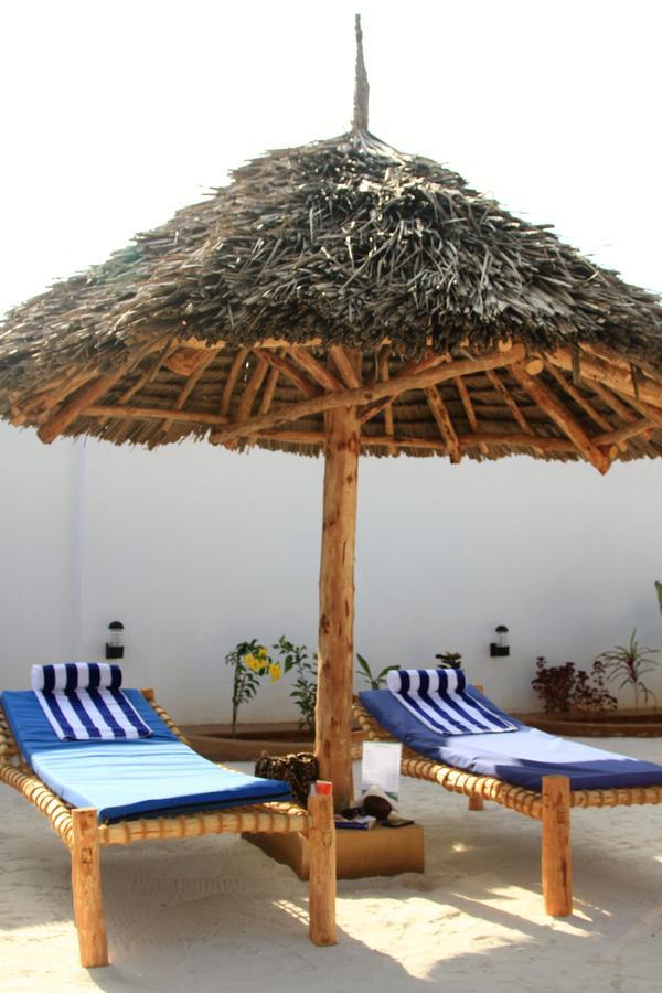 Bed and Breakfast Kiganja Матемве Экстерьер фото