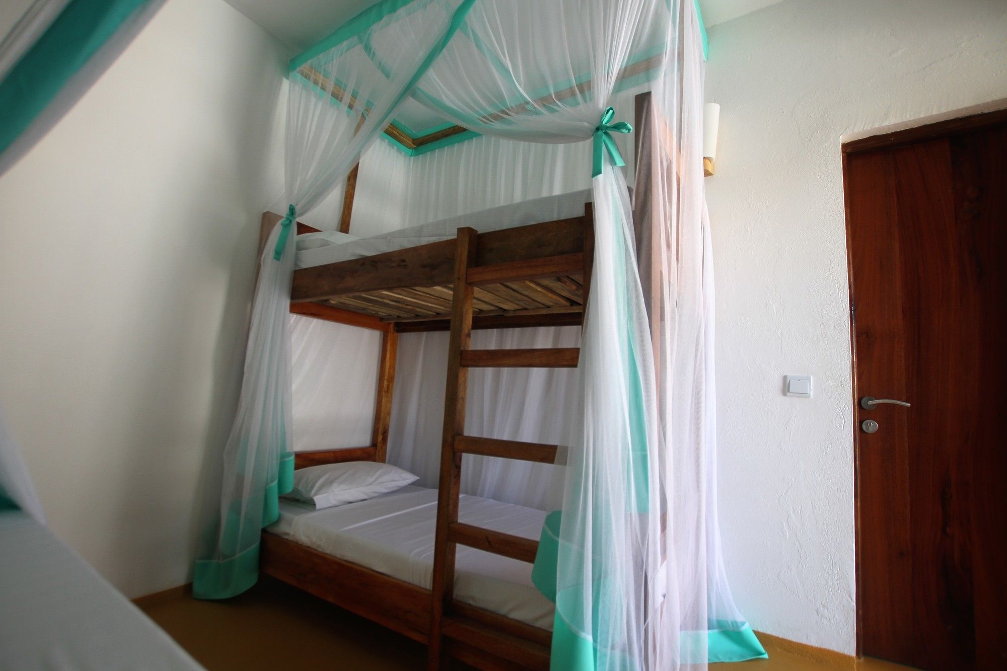 Bed and Breakfast Kiganja Матемве Экстерьер фото